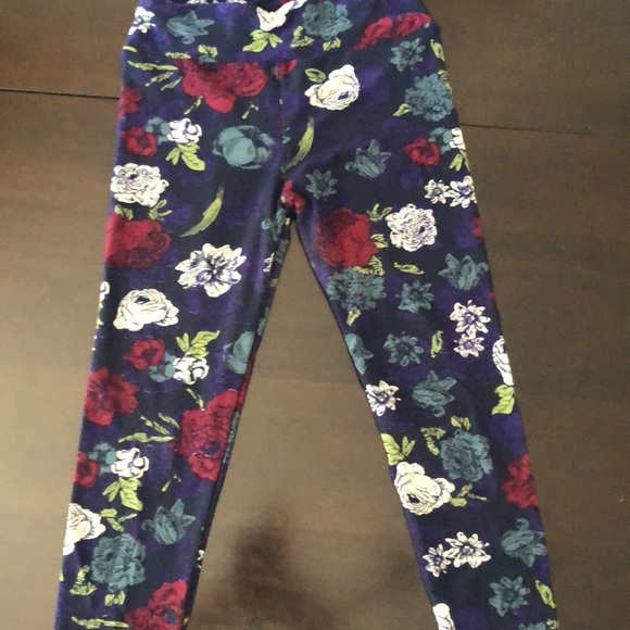 One size NWOT Lularoe leggings - Picture 2 of 4